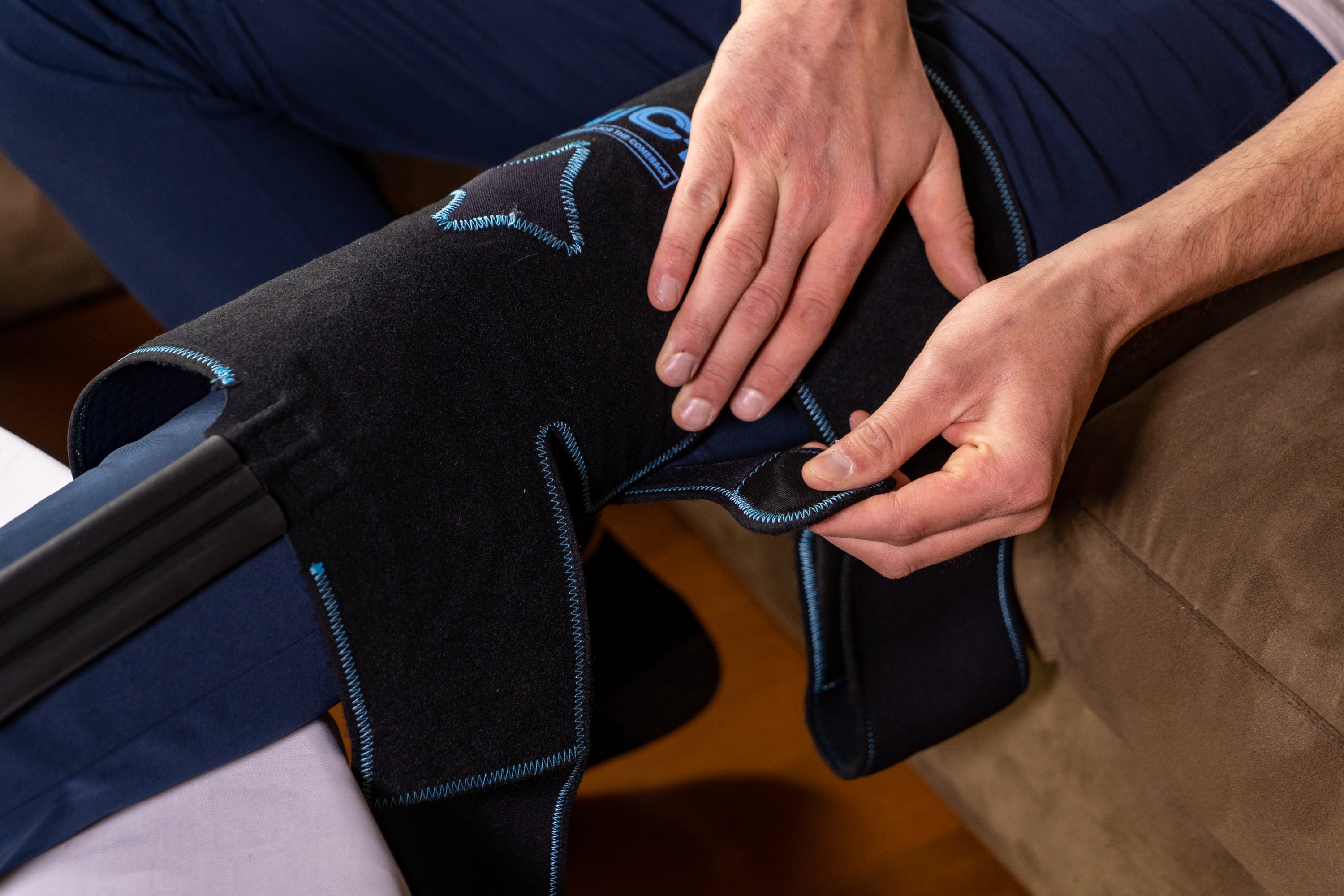 Articulated Knee Therapy Wrap