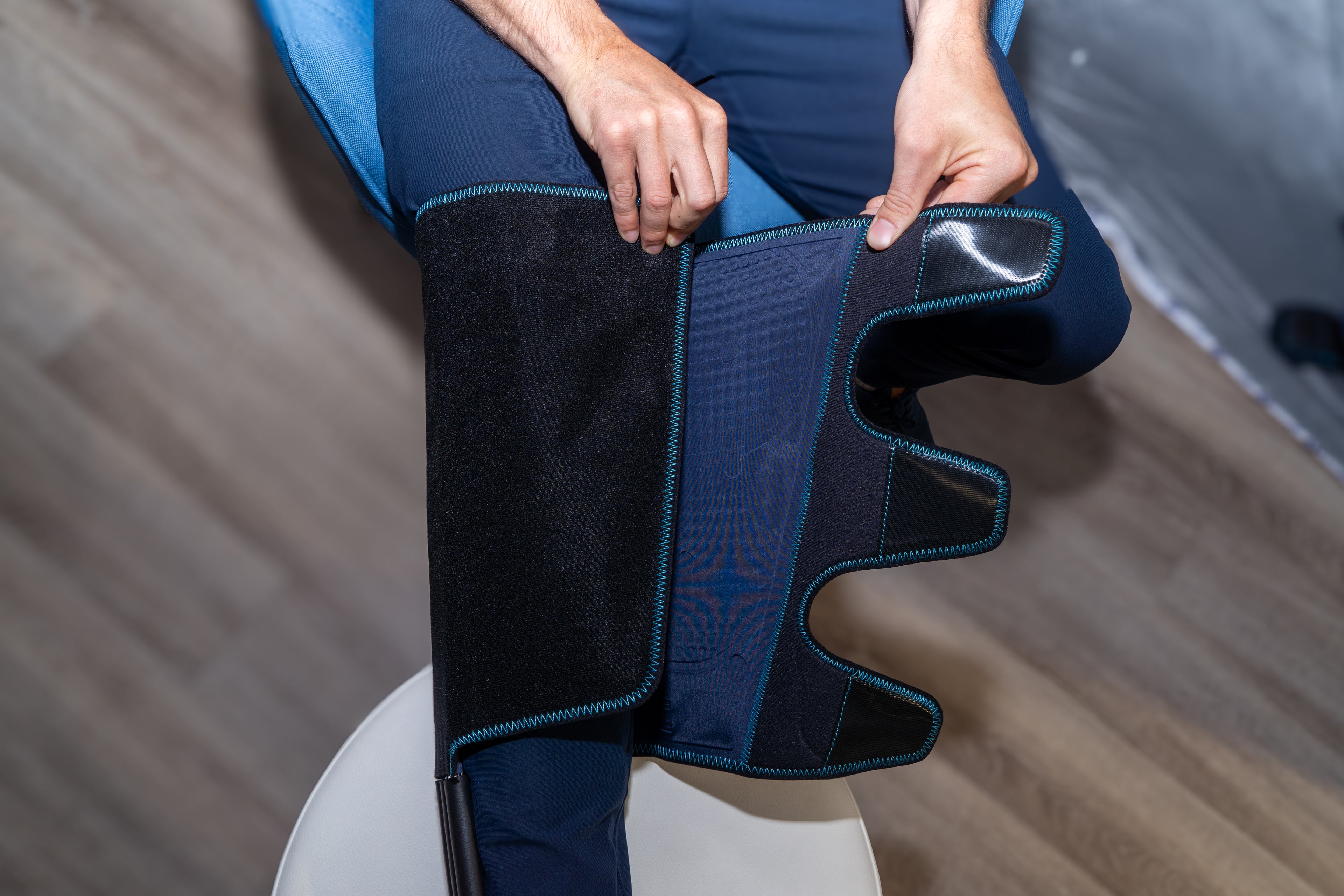 Straight Knee Therapy Wrap