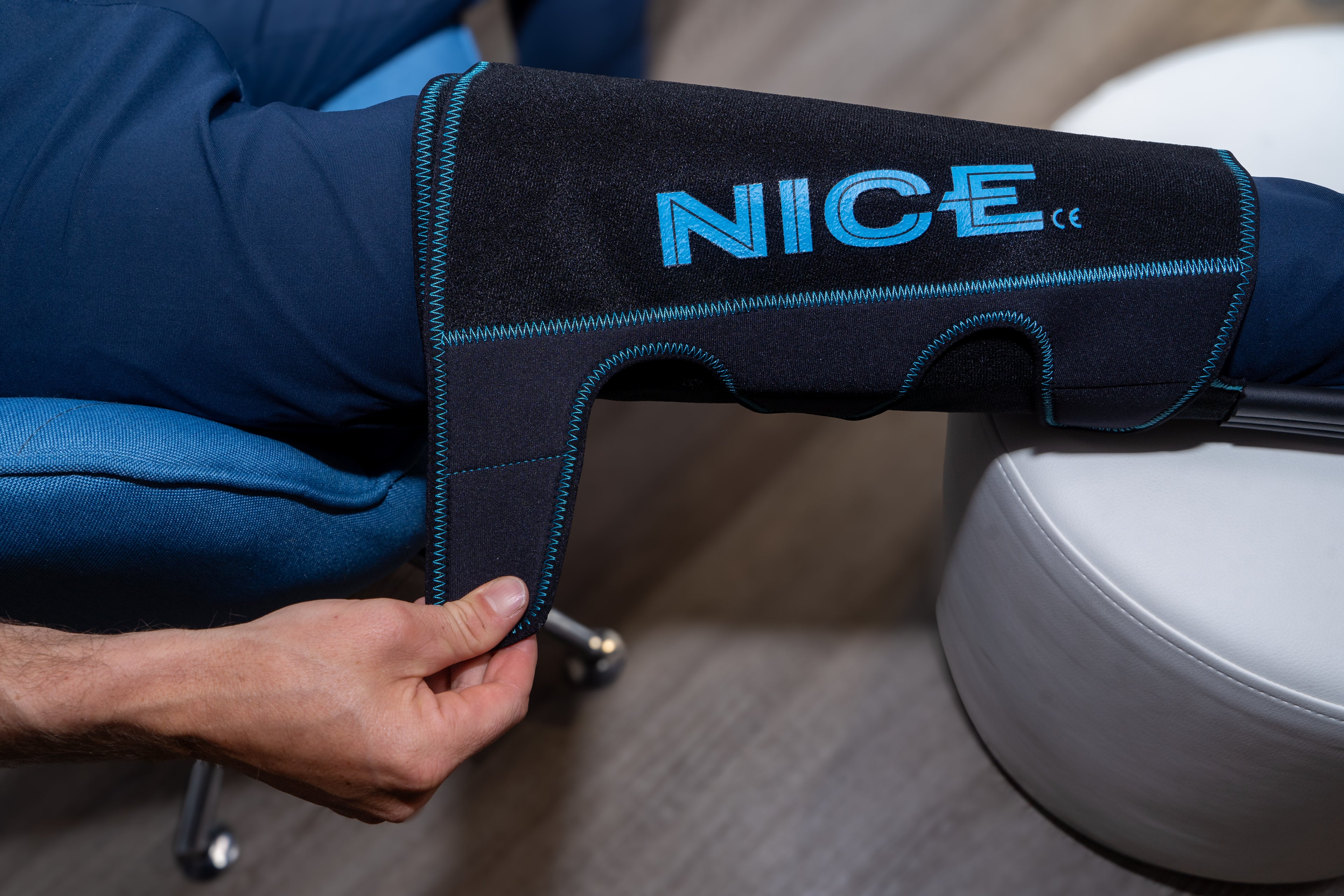 Straight Knee Therapy Wrap